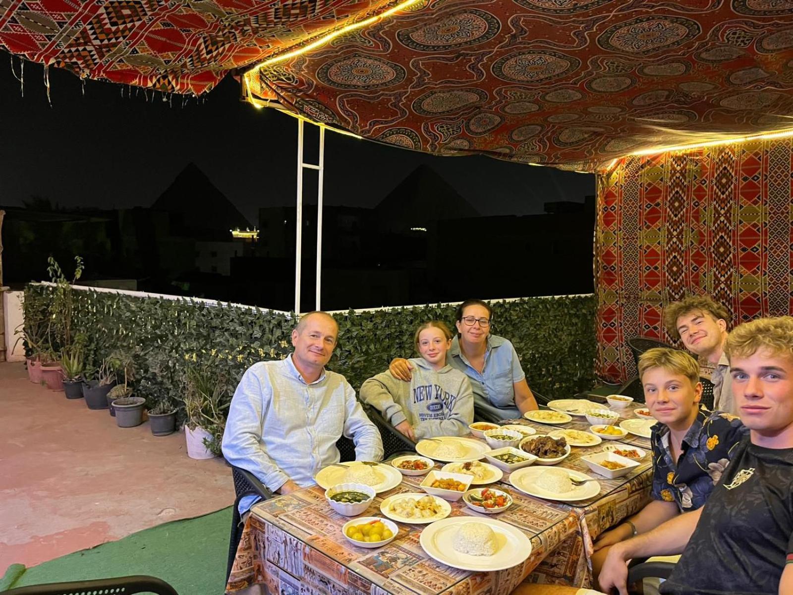 Bed and Breakfast Jana Pyramids View In 3 Kafret el-Gabal Exterior foto